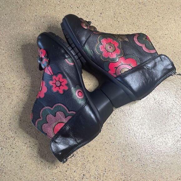 CHK10 Footwear Hand-painted 3D Floral Leather Boots sz 40 - Picture 2 of 10